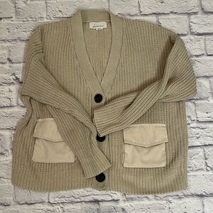 Anthropologie boxy knit cardigan sweater tan Beige oatmeal cream Patch pockets M